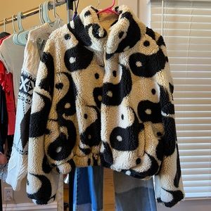 UO Olivia Printed Sherpa